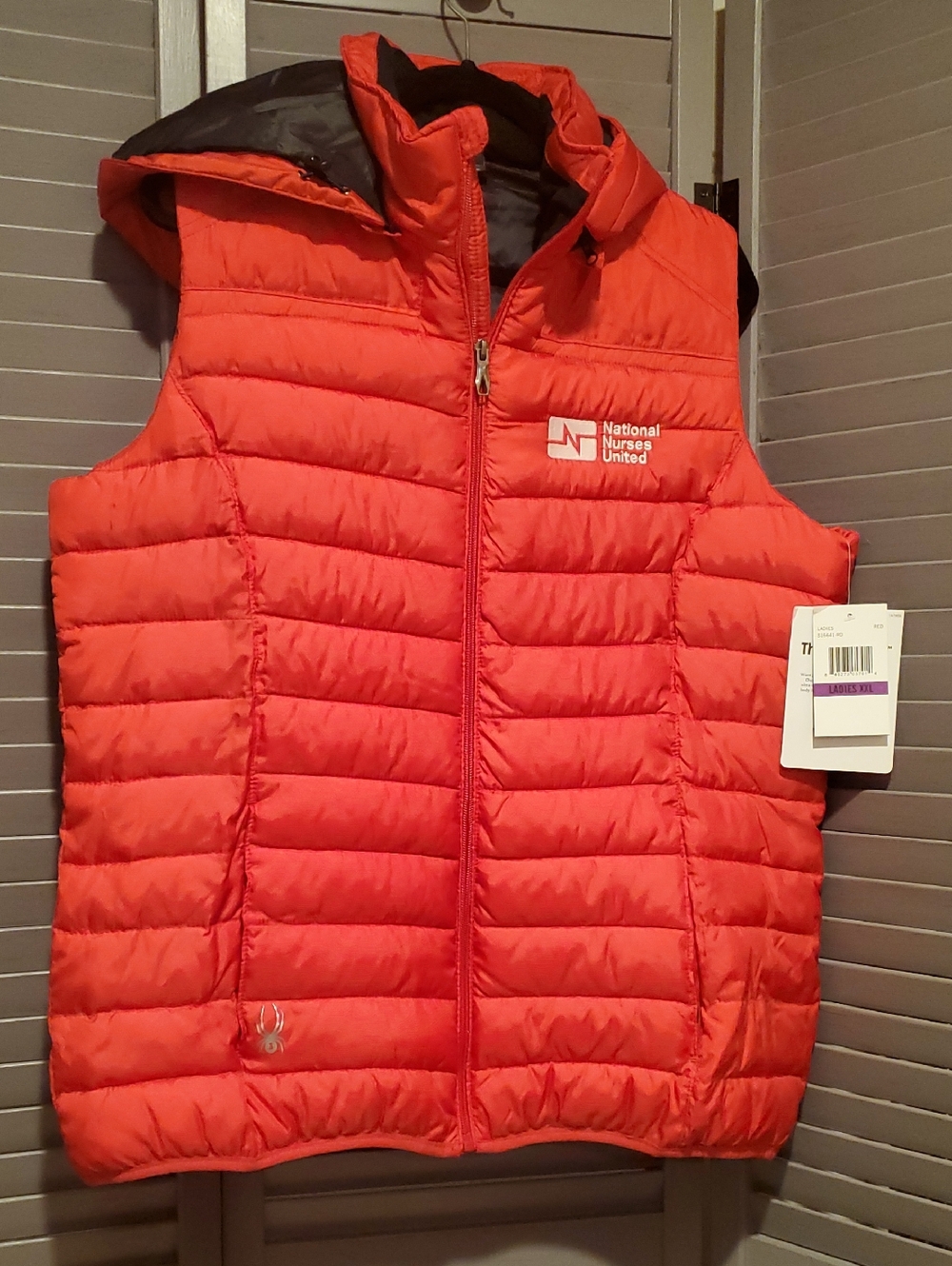 National Nurses United Red Quilted Puffer Vest with Hood Size 2XL NWT
